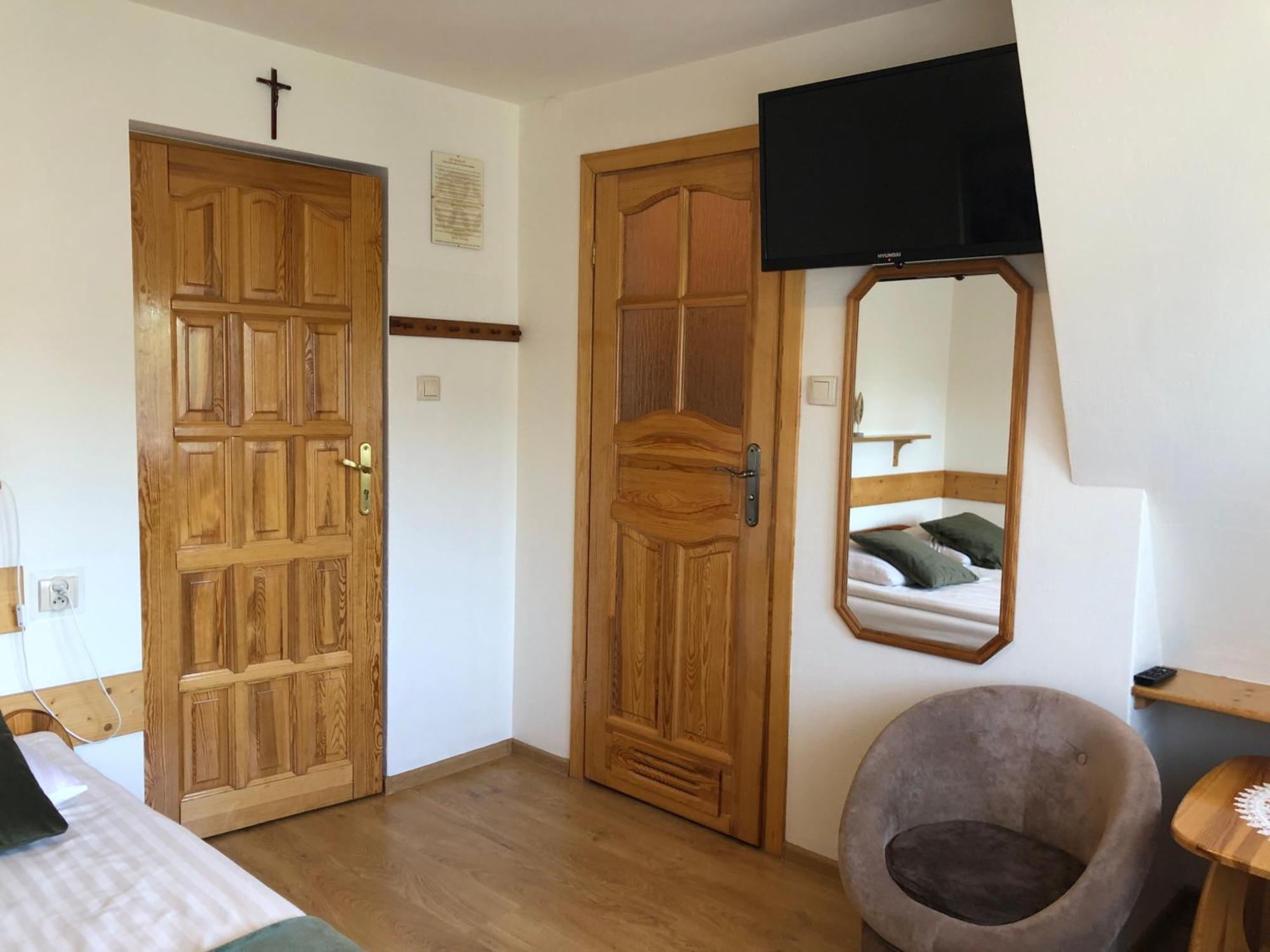 Dw Basia Pokoje I Apartament Bialka Tatrzanska Exteriör bild